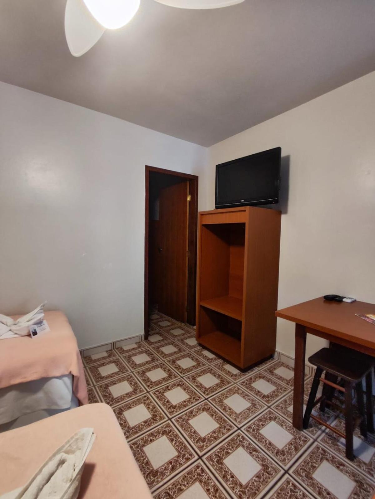 Hotel Gruta Do Monge